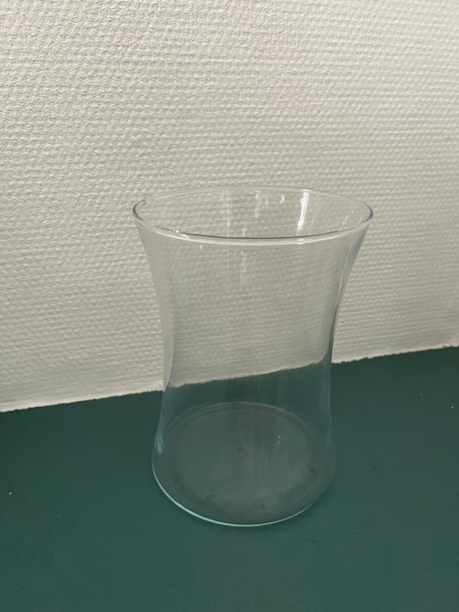 Vase transparent