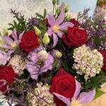 bouquet rouge et violet